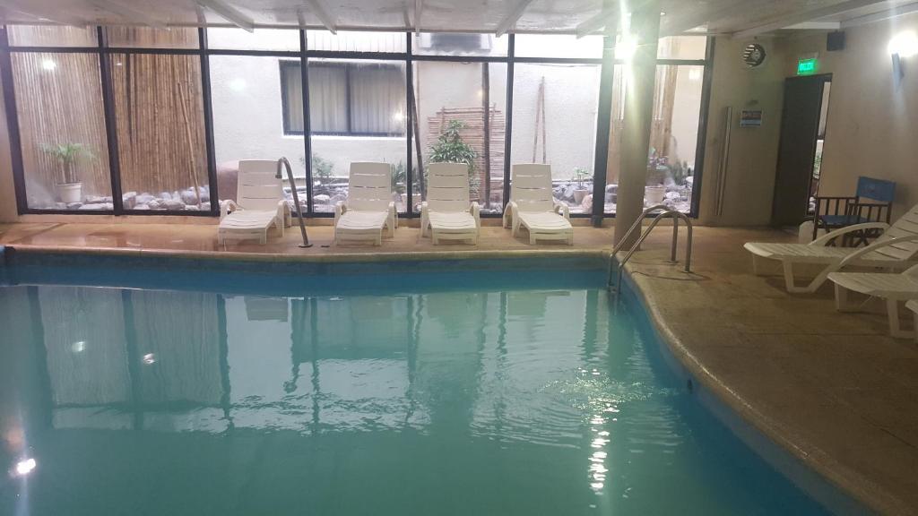 Howard Johnson By Wyndham San Pedro Εξωτερικό φωτογραφία